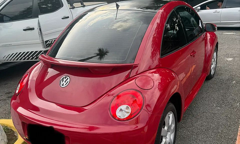 Volkswagen New Beetl...