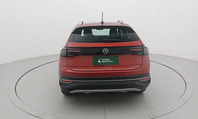 Volkswagen Nivus Hig...