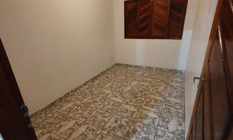 Aluga-Se Apartamento...