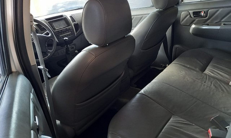 Toyota Hilux 2009 Cd...