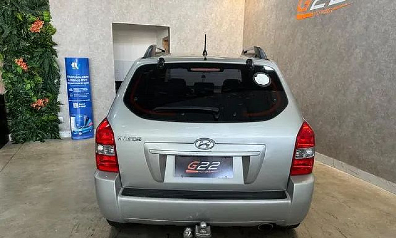 Hyundai Tucson Gl 20...