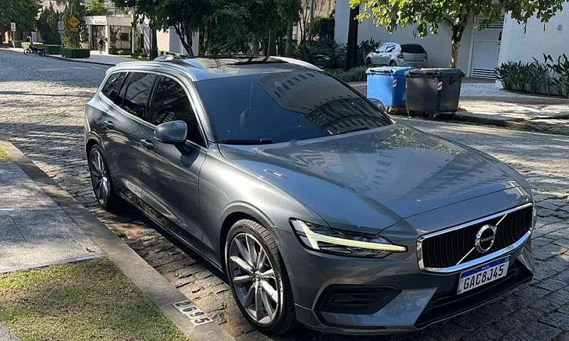 Volvo V60 T-5 Moment...