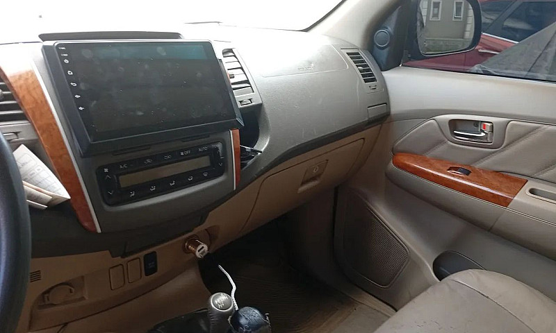 Toyota Hilux Sw4 Srv...