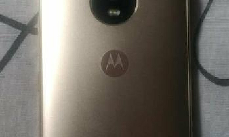 Moto G5 Dourado 32G...