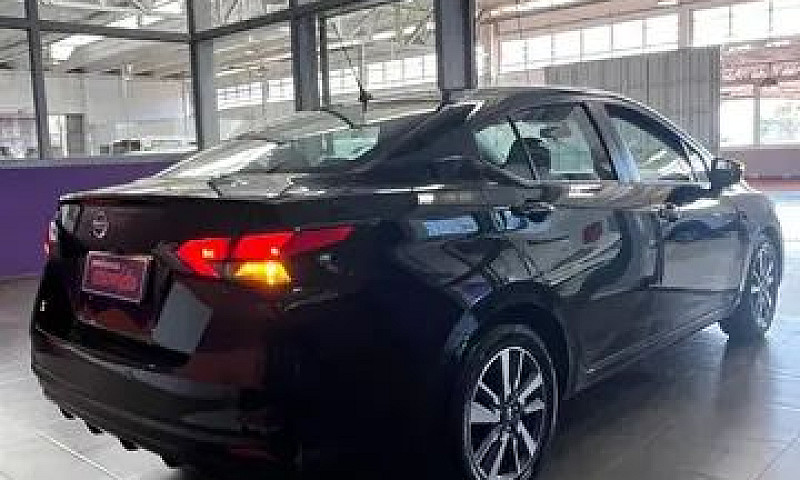 Nissan Versa Advance...