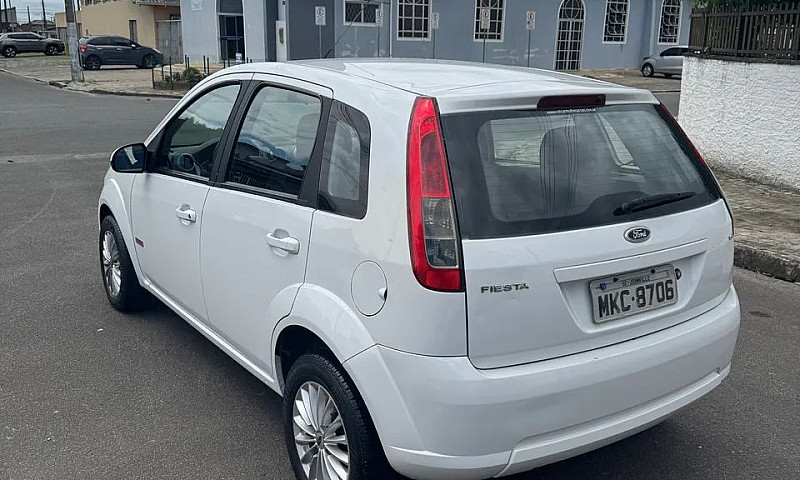 Ford Fiesta 1.6 8V F...