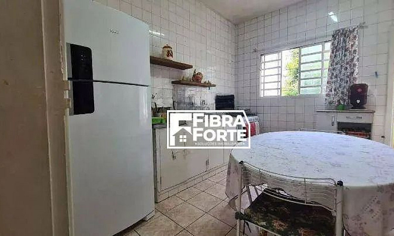 Casa Com 5 Dormitóri...