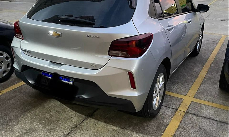 Chevrolet Onix Hatch...