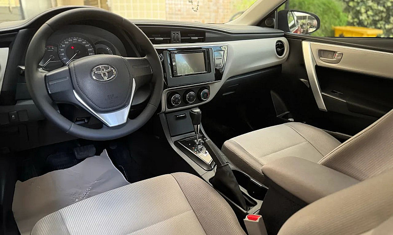 Toyota Corolla Gli 1...