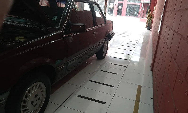 Chevrolet Monza Clas...