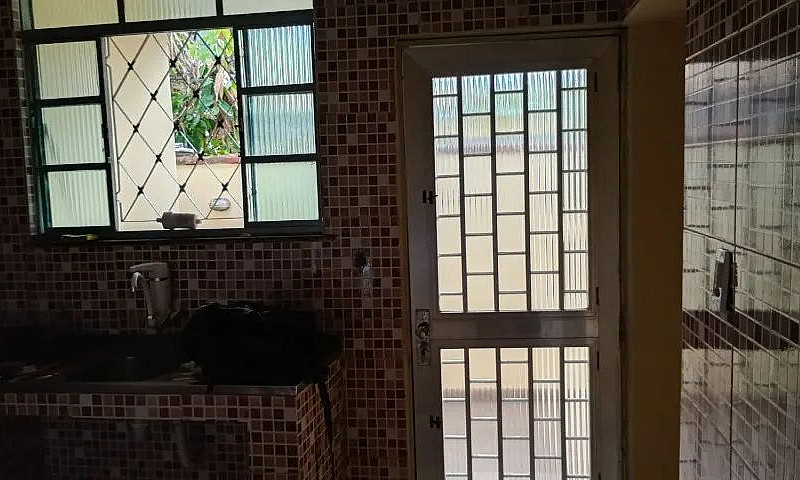 Aluguel De Casa Em I...