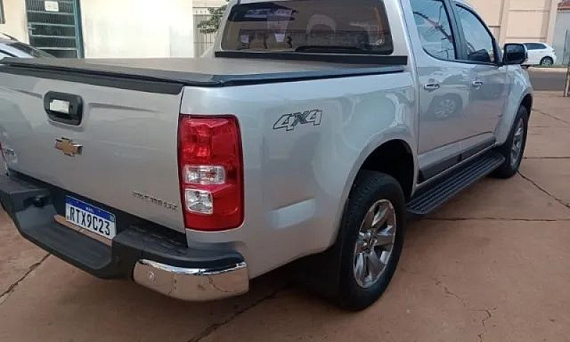 Chevrolet S10 Pick-U...