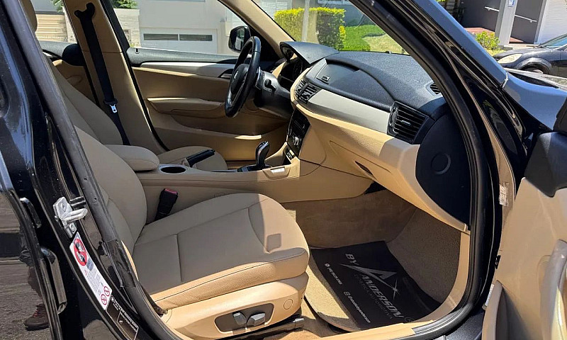 Bmw X1 Sdrive 20I X-...