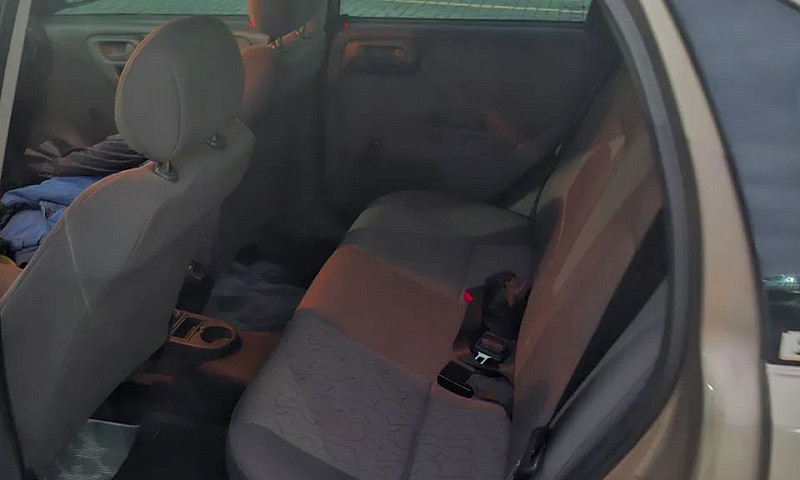 Chevrolet Corsa Sed....