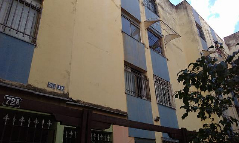 Apto Com Dois Quarto...