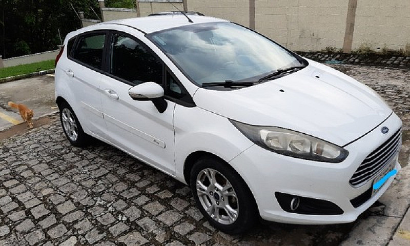 Ford Fiesta Hatch 1....