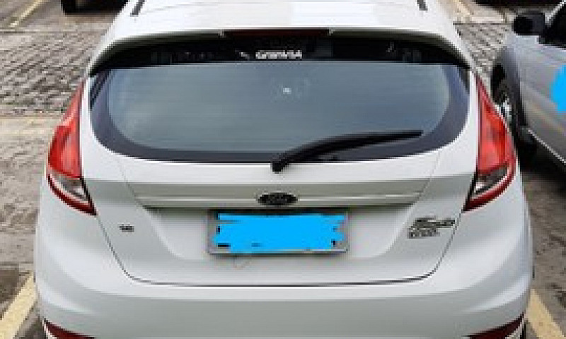 Ford Fiesta Hatch 1....