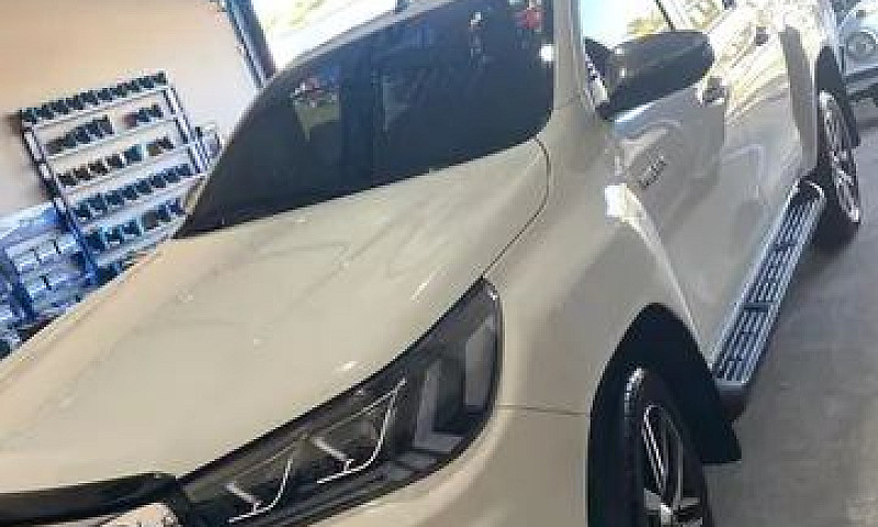 Hilux 18/19 Top...