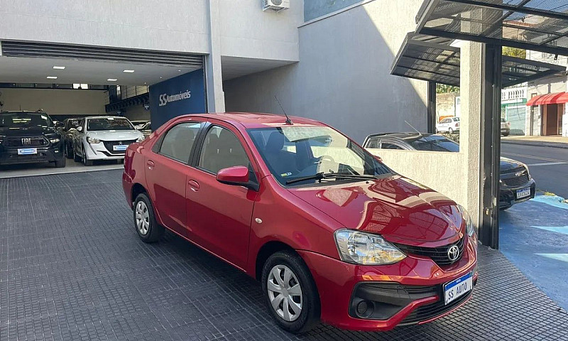 Toyota Etios Xs Seda...