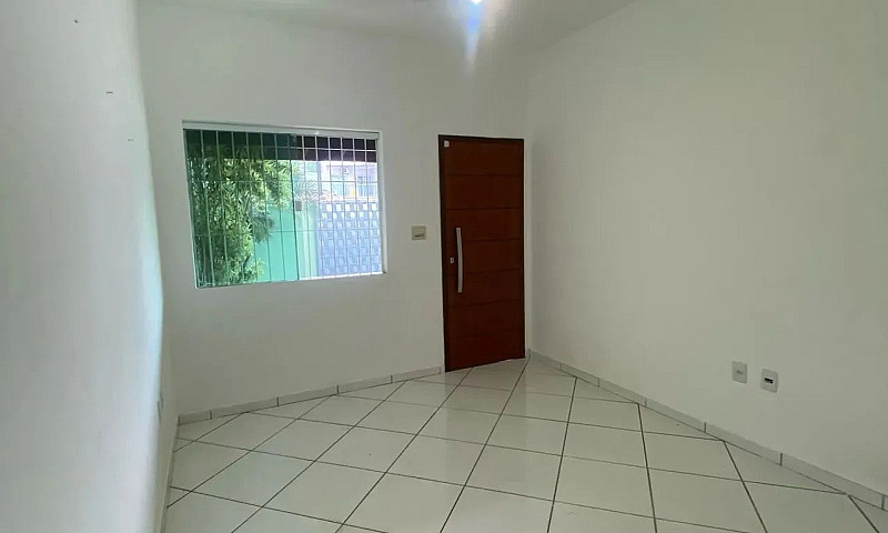 Casa 2 Quartos No Pq...