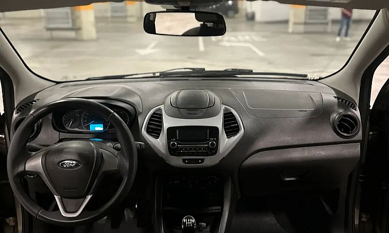 Ford Ka+ Sedan 1.0 T...