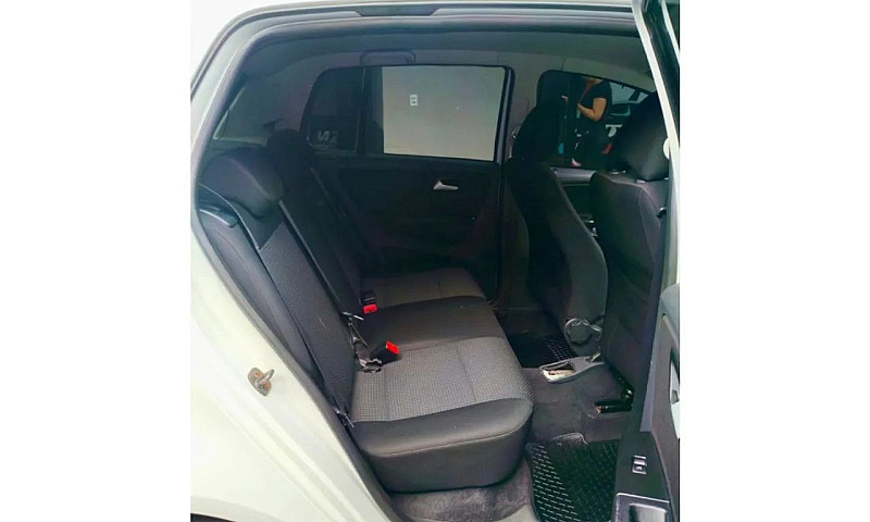 Volkswagen Fox Conne...