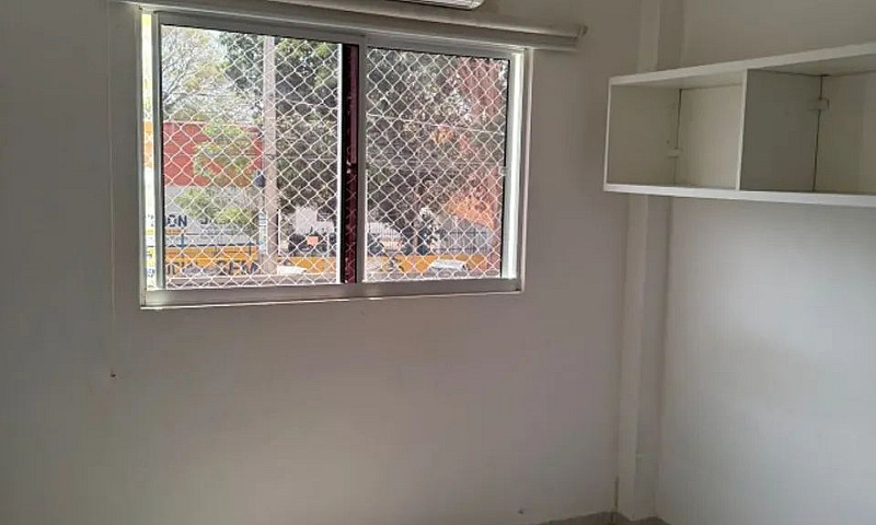 Apartamento Semimobi...