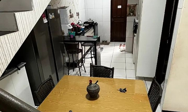 Casa Bem Localizada ...