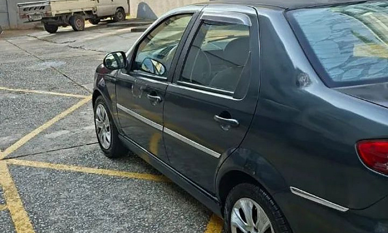 Fiat Siena Essence D...