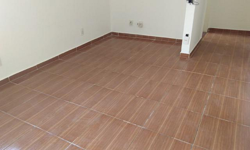 Apto Com Dois Quarto...
