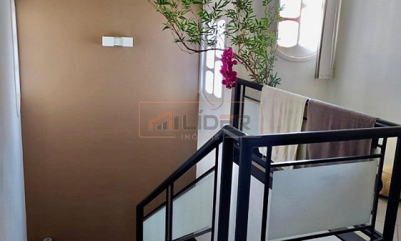 Casa Duplex No Bairr...
