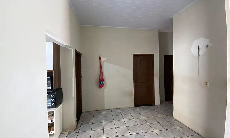 Alugo Casa Próximo A...