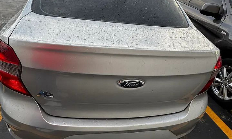 Ford Ka+ Sedan 1.0 T...