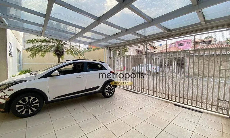 Sobrado À Venda, 215...