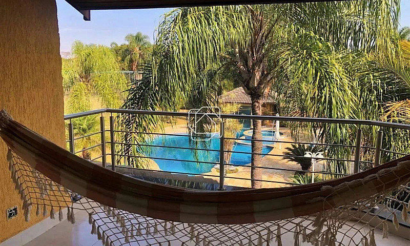 Casa De Condomínio E...