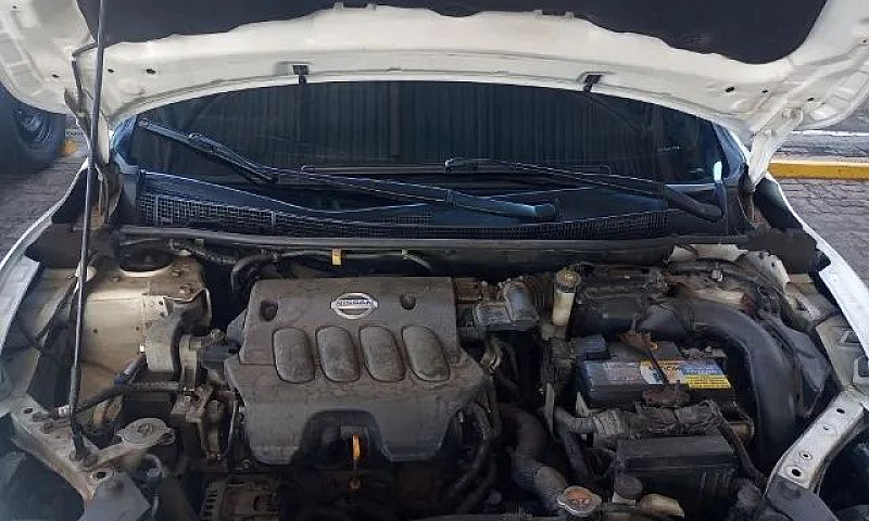 Nissan Sentra Sv 2.0...