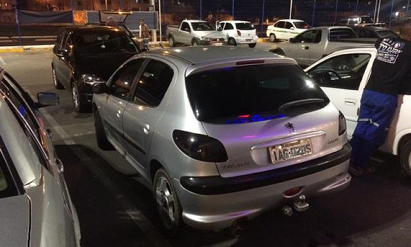 Peugeot 206...