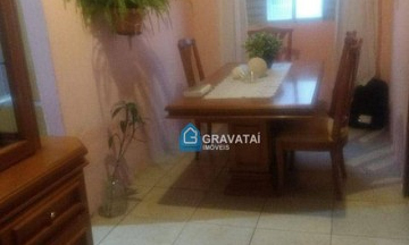 Casa Com 2 Dormitóri...