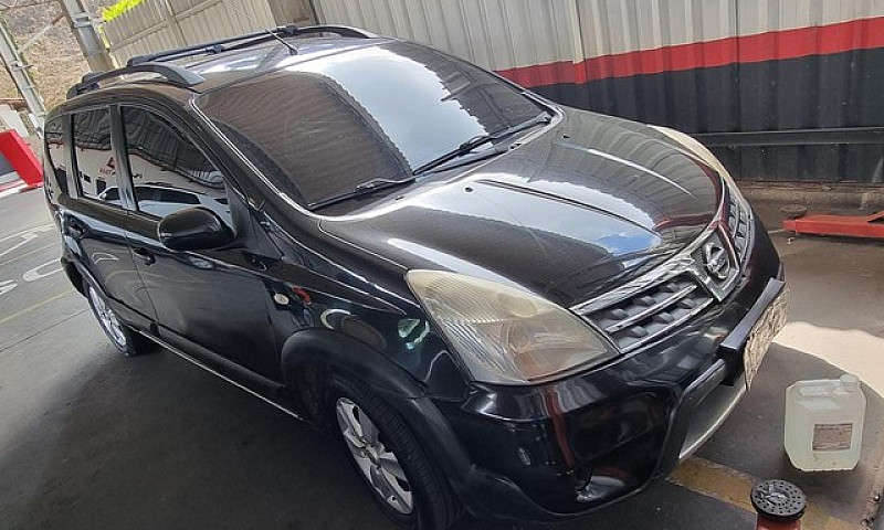 Nissan Livina 1.8...