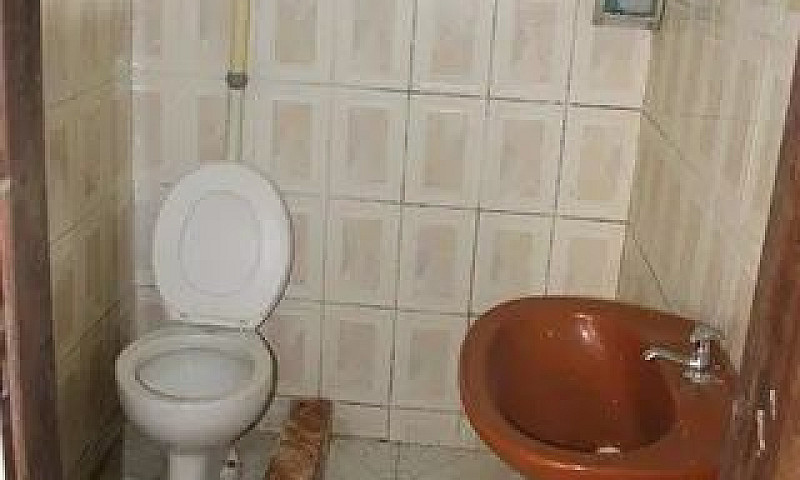 Casa E Kitinetes Em ...