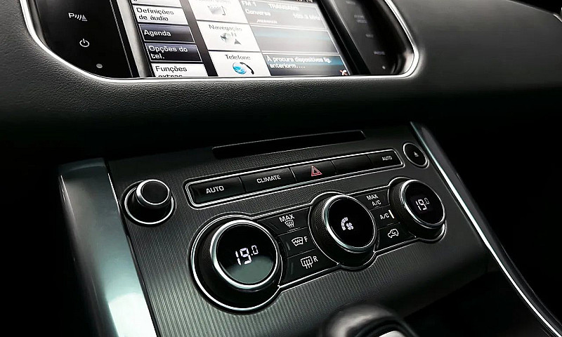Land Rover Range Rov...