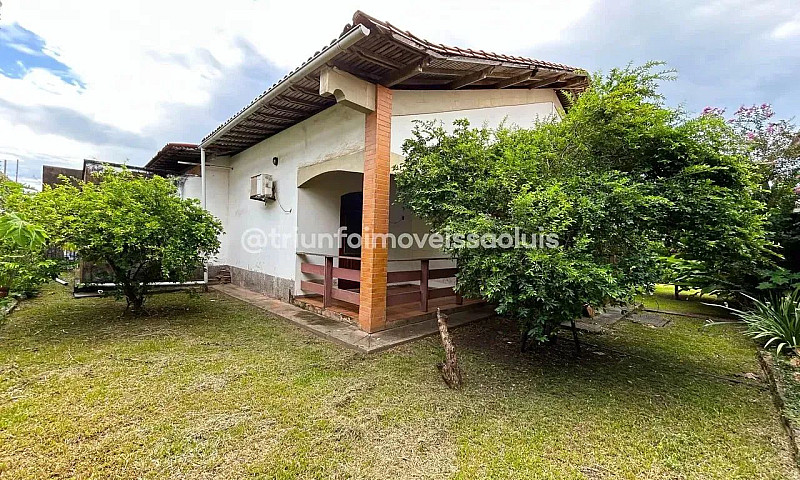 Casa No Calhau Com 3...