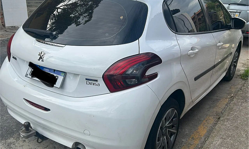 Peugeot 208 Active P...