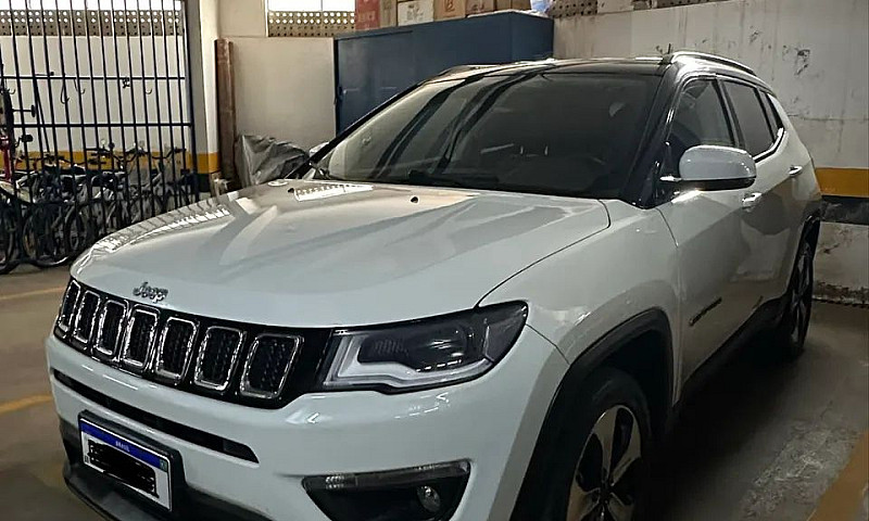 Jeep Compass Sport 2...