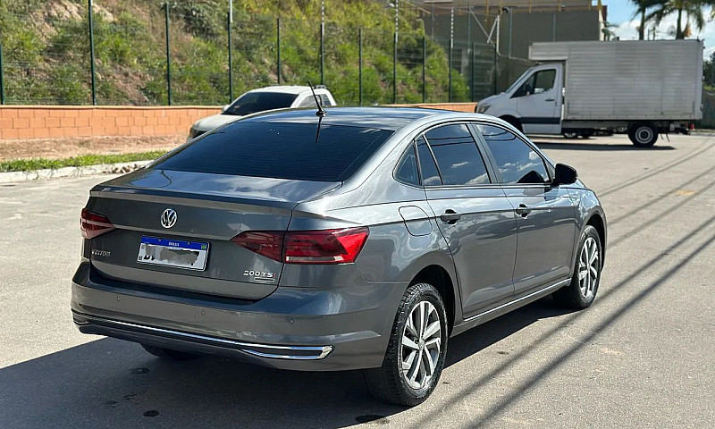 Volkswagen Virtus Hi...