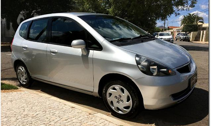 Honda Fit Lx 2005 1....