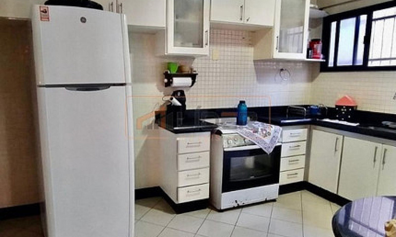 Casa Duplex No Bairr...