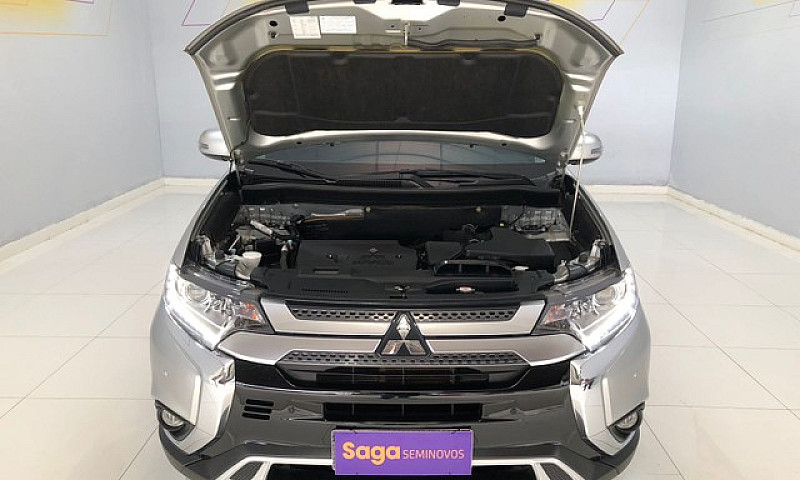 Mitsubishi Outlander...