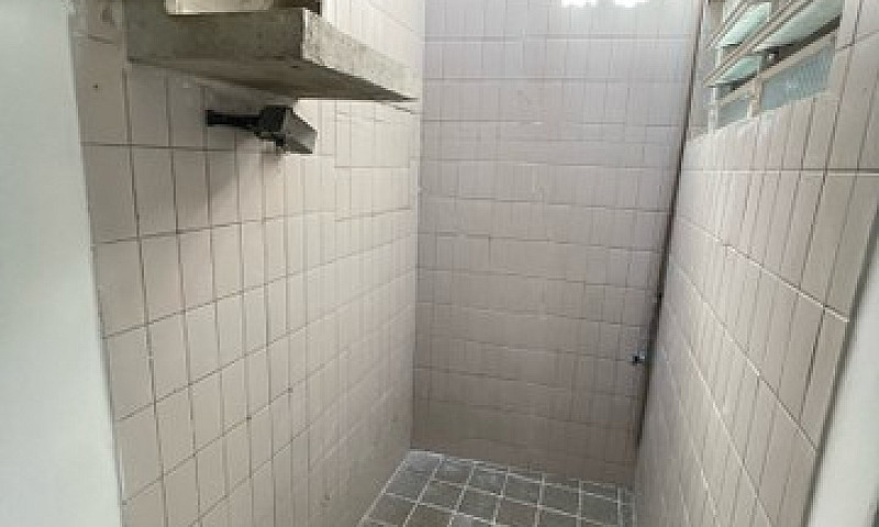 Vendo Casa No Bairro...
