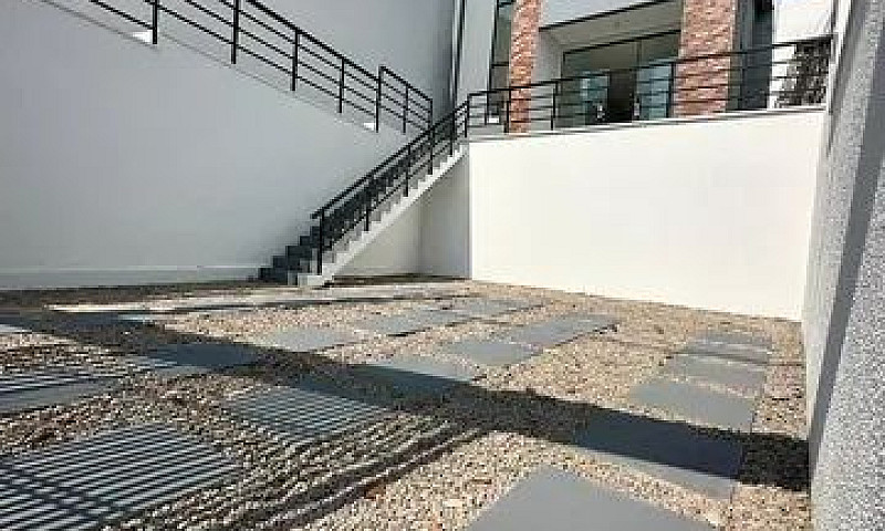 Duplex Via Pública, ...